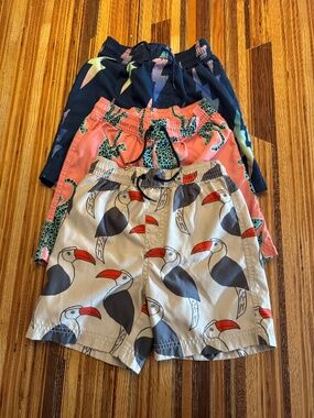 tea collection boys swim trunks, size 7